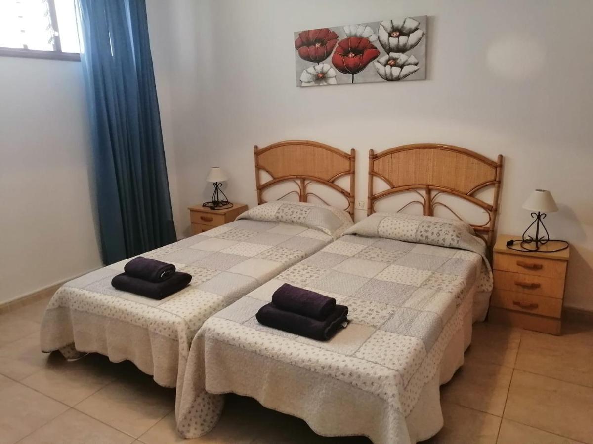 1 Bedroom Apartment With Stunning Sea View Arona  Dış mekan fotoğraf