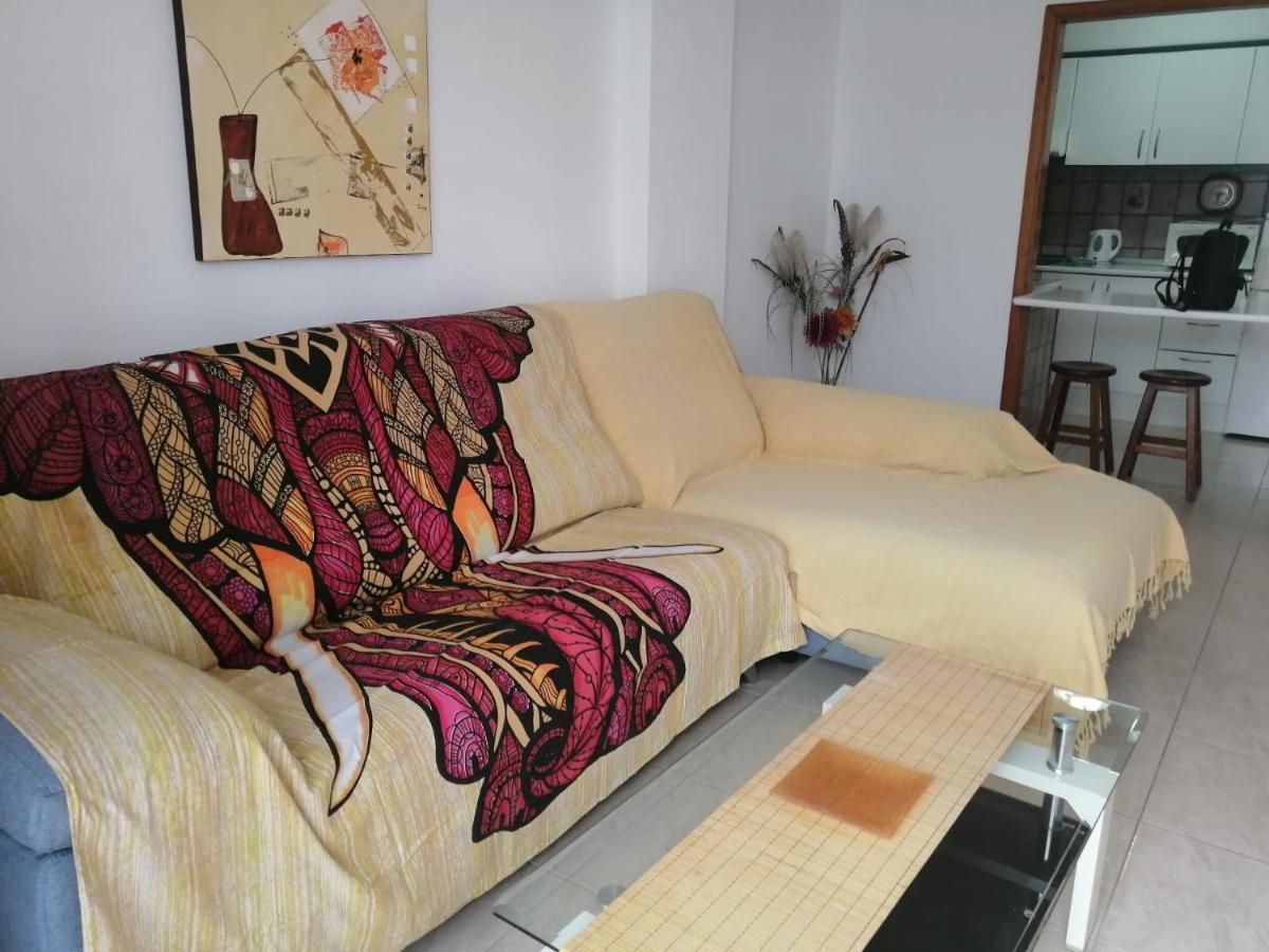 1 Bedroom Apartment With Stunning Sea View Arona  Dış mekan fotoğraf